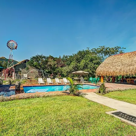 Windmill Hostal-3
